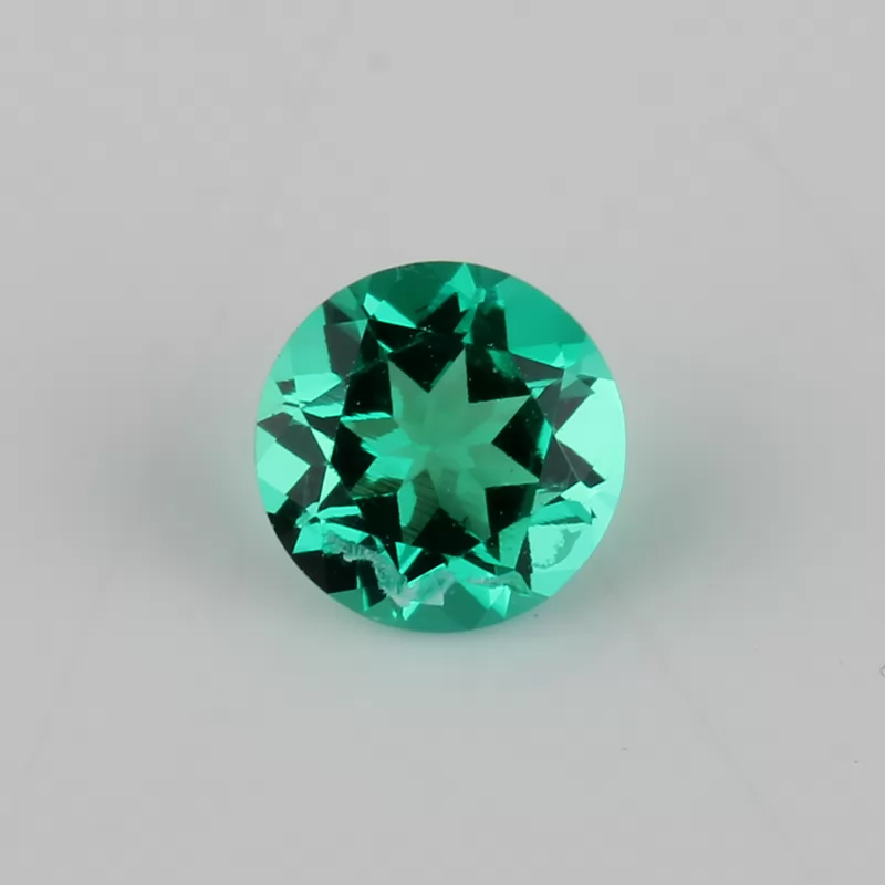 Colombia Green Color Round Brilliant Cut Hydrothermal Emerald