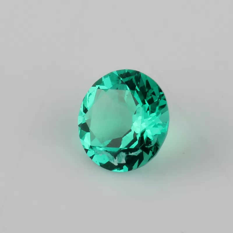 Colombia Green Color Round Brilliant Cut Hydrothermal Emerald