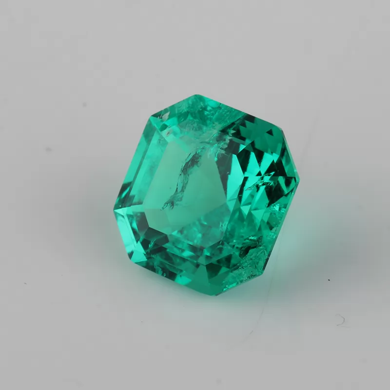 Colombia Green Color Asscher Cut Hydrothermal Emerald