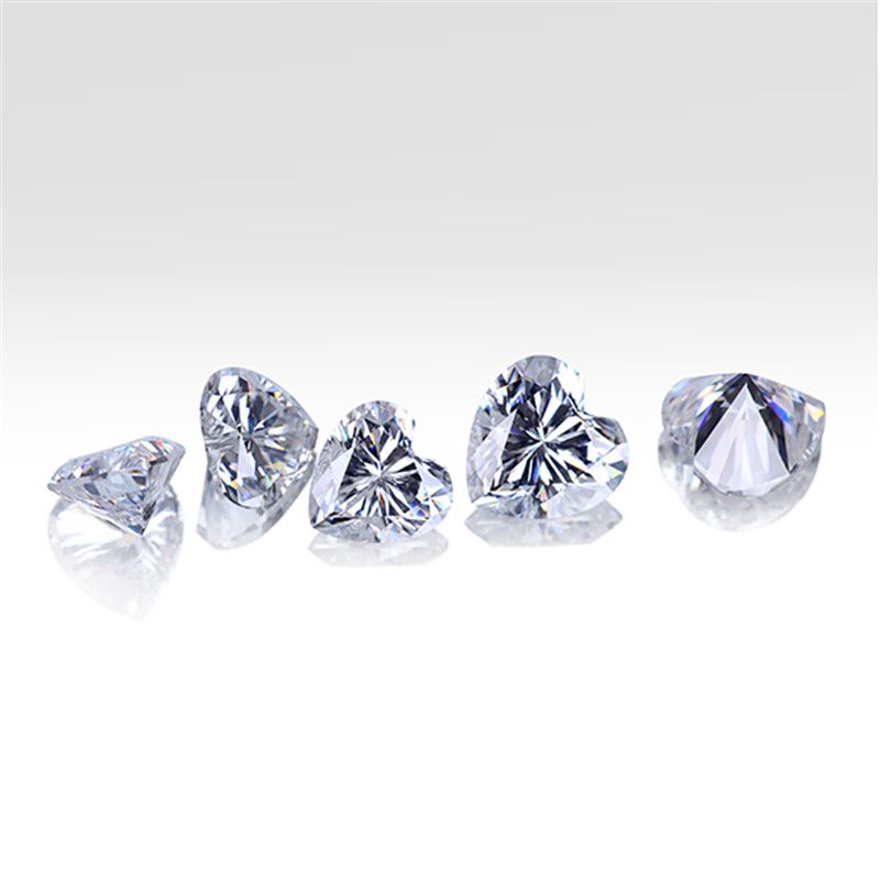 DEF Heart Shape Moissanite