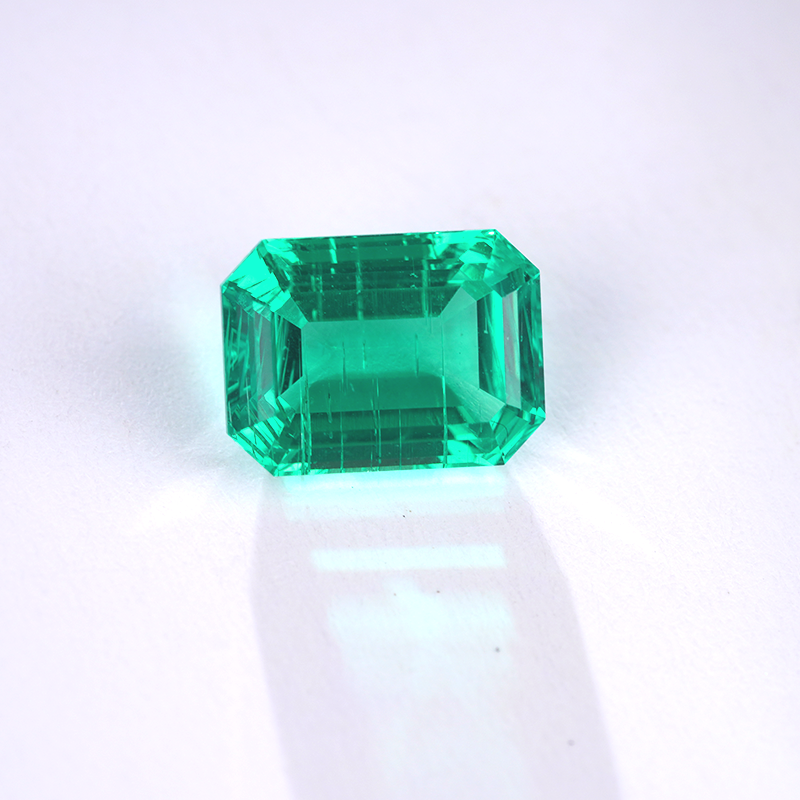 Colombia Green Color Octagon Emerald Cut Lab Grown Emerald