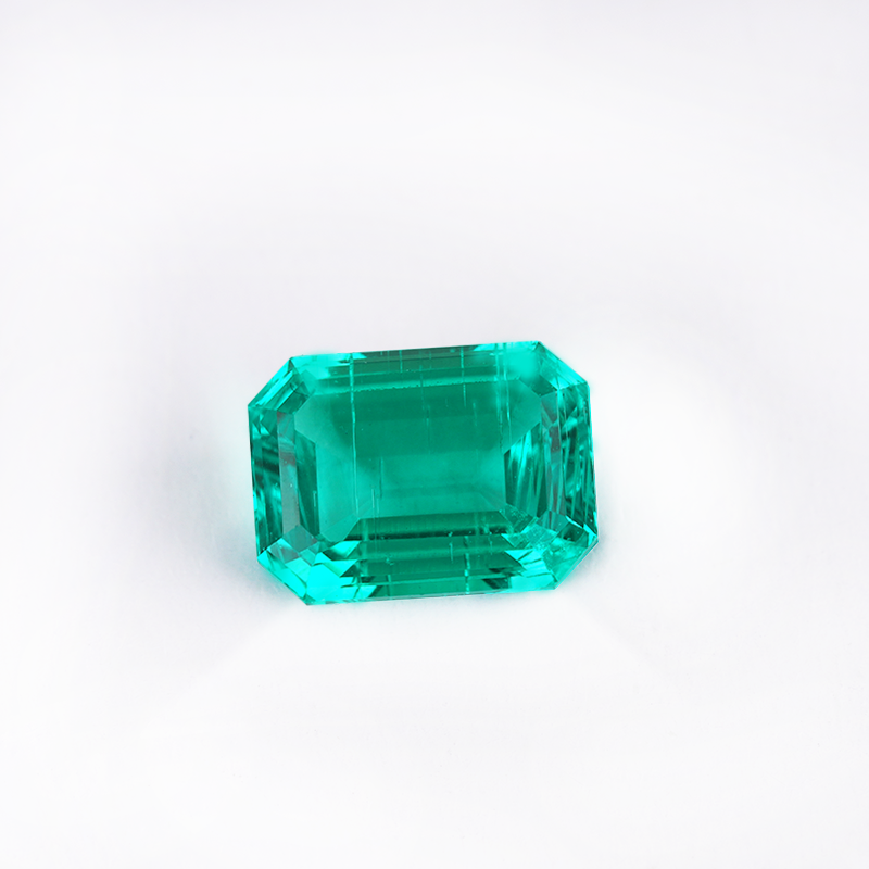 Colombia Green Color Octagon Emerald Cut Lab Grown Emerald