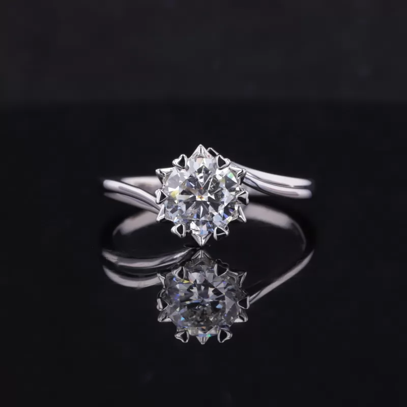 7mm Round Brilliant Cut Moissanite Meander Arrow Style Prongs Set Solitaire Engagement Ring