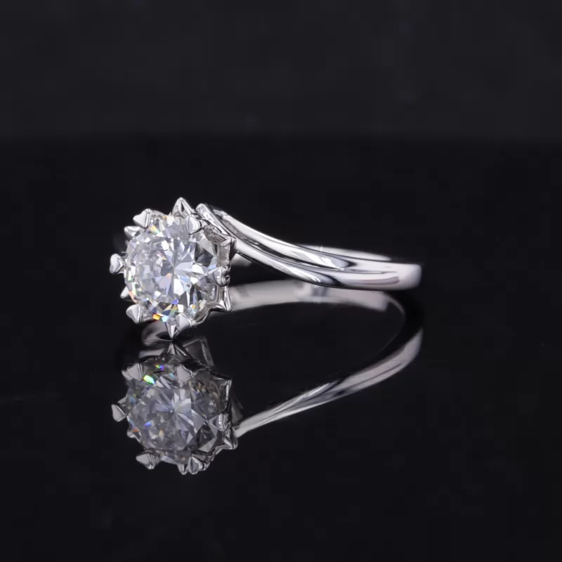 7mm Round Brilliant Cut Moissanite Meander Arrow Style Prongs Set Solitaire Engagement Ring