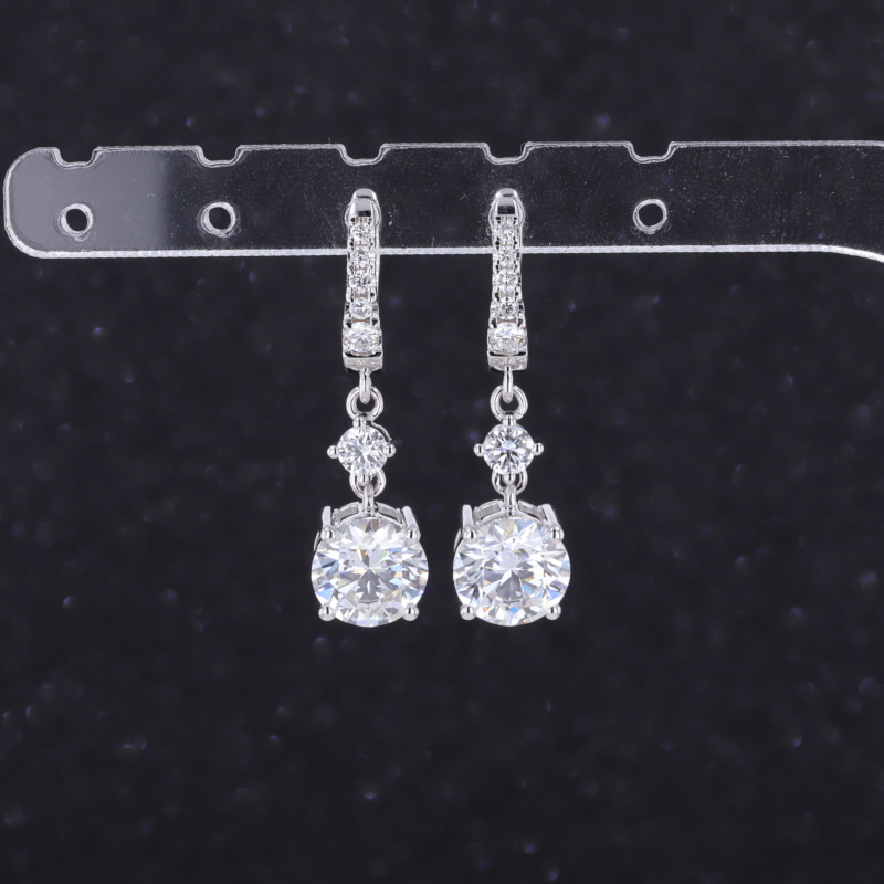 8mm Round Brilliant Cut Lab Grown Diamond 18K White Gold Diamond Earrings