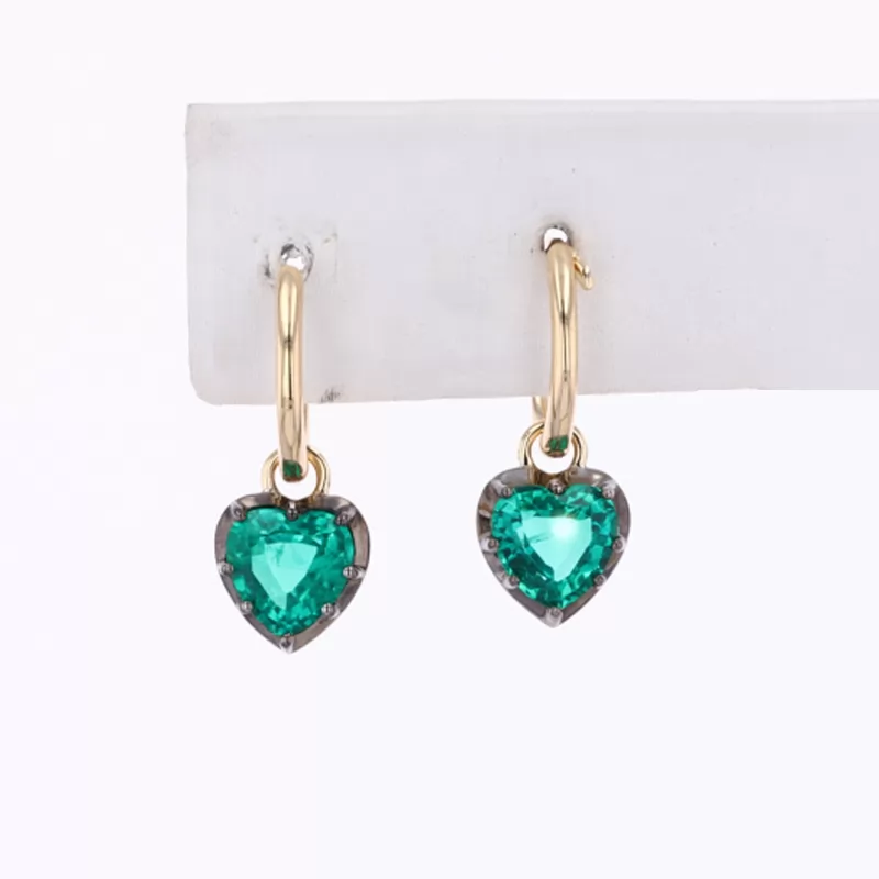 6×6mm Heart Cut Sapphire Emerald Ruby Moissanite 18K Gold Diamond Earrings