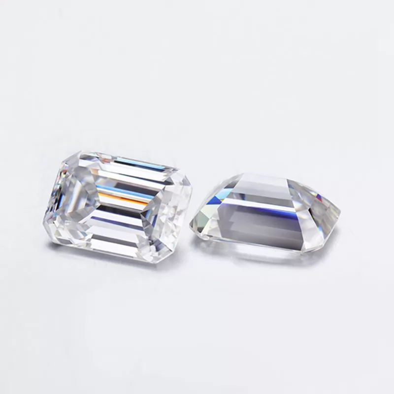 DEF VVS Octagon Emerald Cut Moissanite