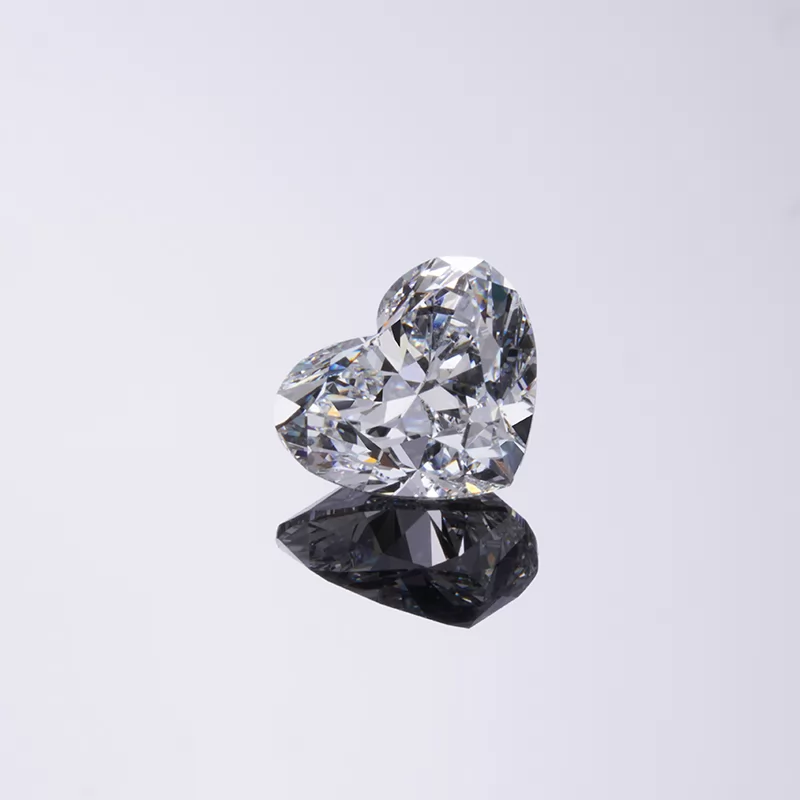 1.04ct E VVS2 Heart Cut IGI HPHT Lab Grown Diamond