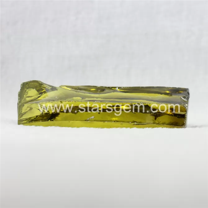 Light Peridot Cubic Zirconia Raw Material