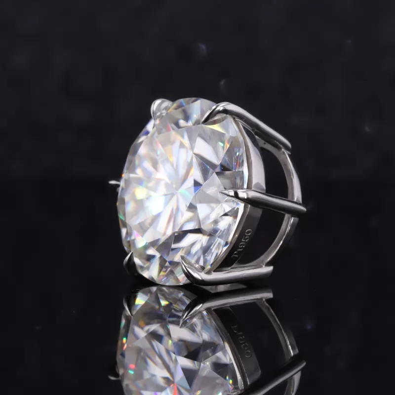 Round Brilliant Cut Moissanite PT950 Diamond Pendant