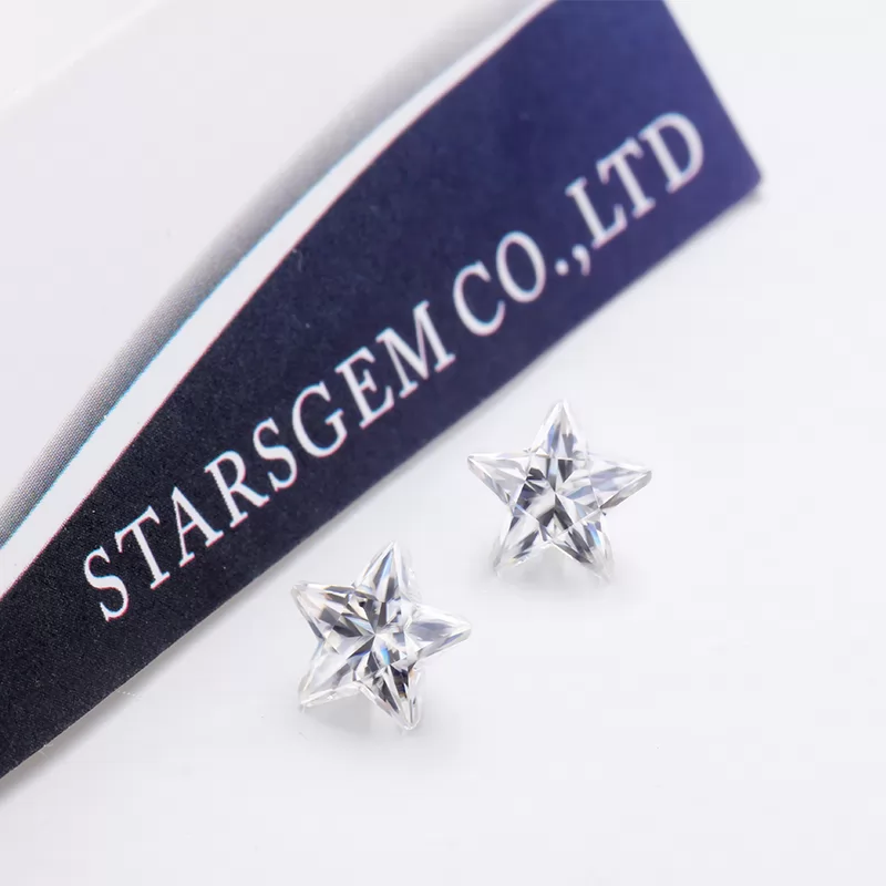 8×8mm Star Cut Moissanite