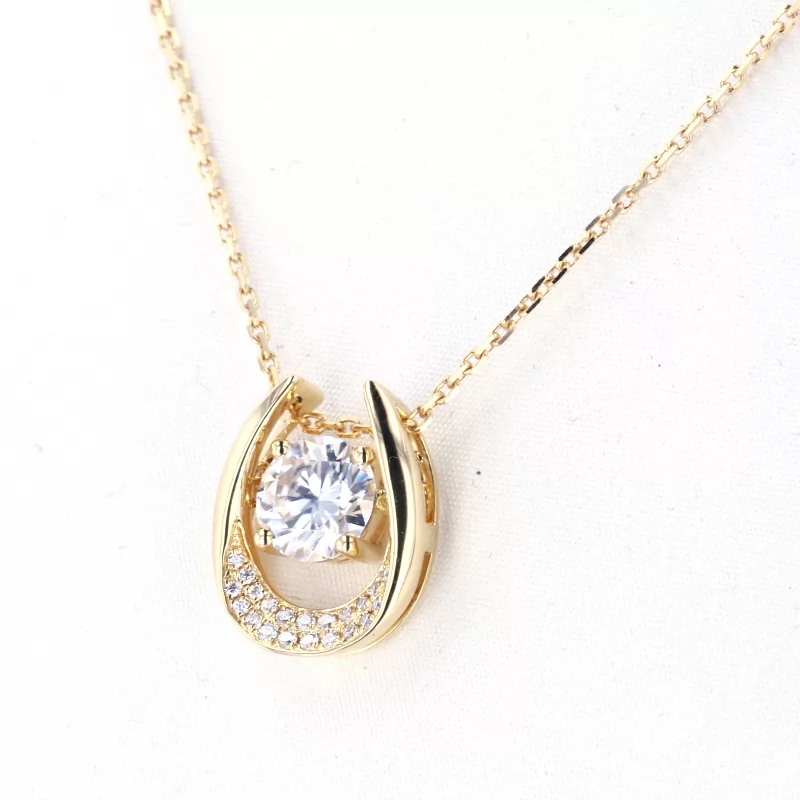 5mm Round Brilliant Cut Moissanite 18K Gold Diamond Pendant Necklace