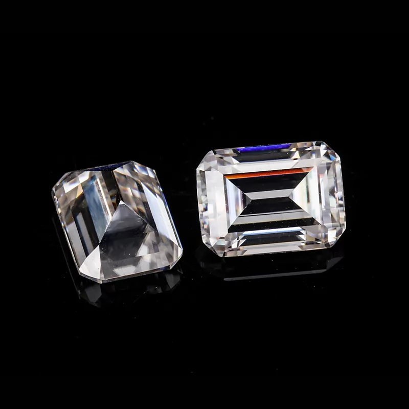 GH Color Octagon Emerald Cut Moissanite