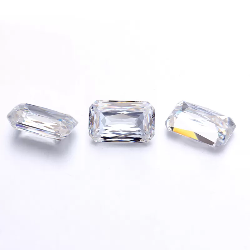 DEF VVS Radiant Cut Moissanite