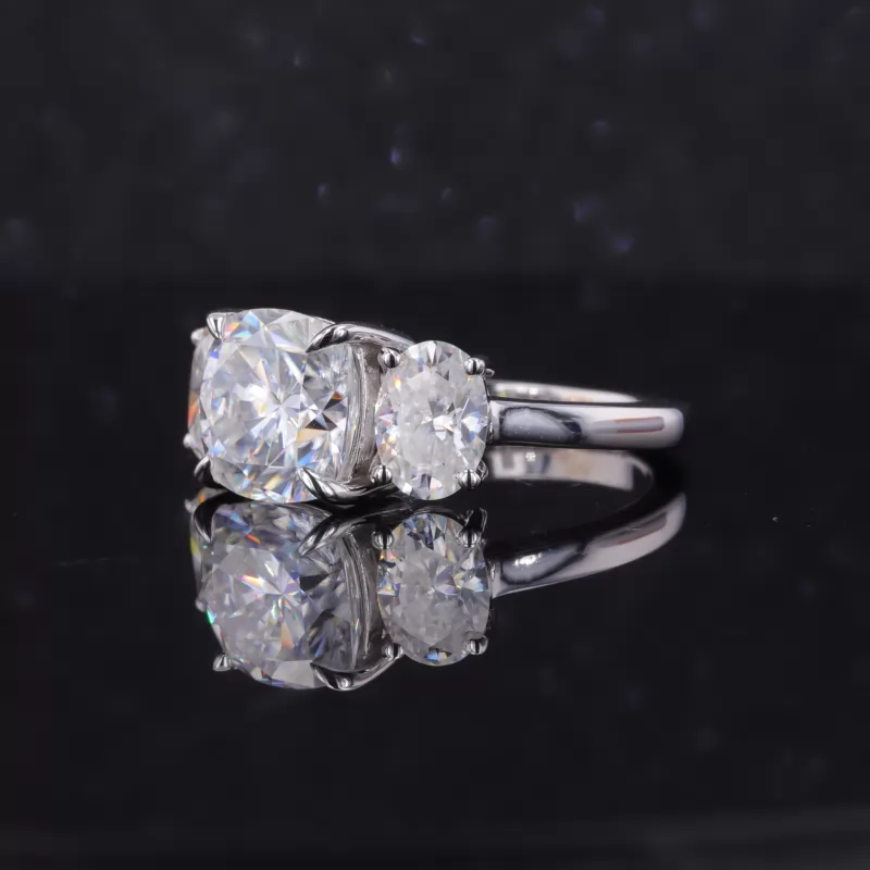 8.5×8.5mm Cushion Cut Moissanite S925 Sterling Silver Three Stone Engagement Ring
