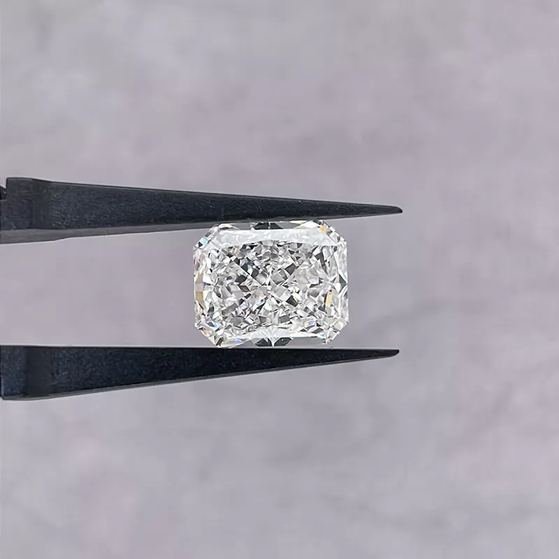 4.05ct G VS2 Radiant Cut IGI CVD Lab Grown Diamond