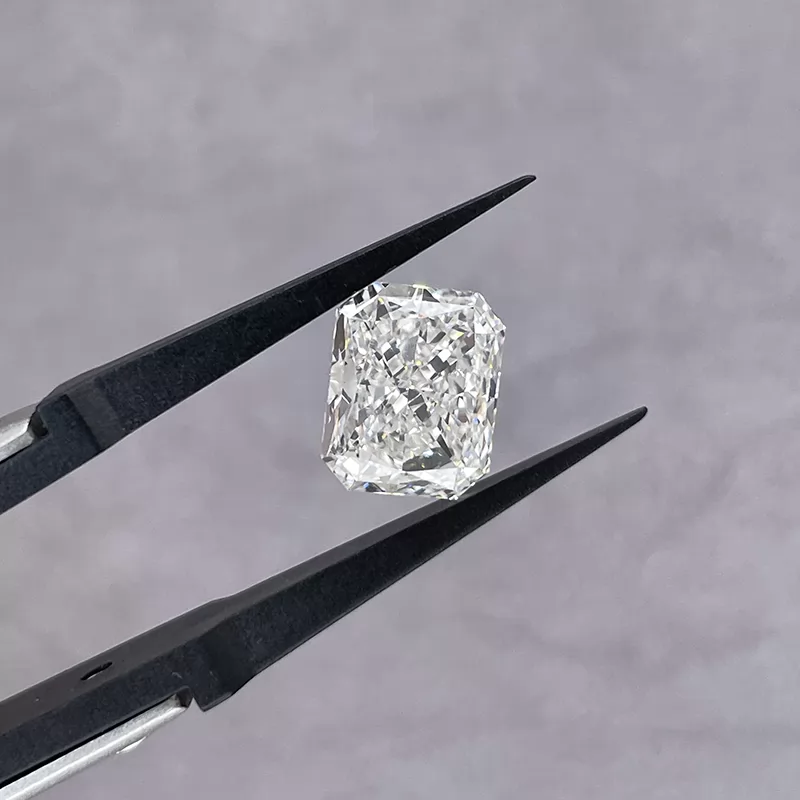 4.05ct G VS2 Radiant Cut IGI CVD Lab Grown Diamond