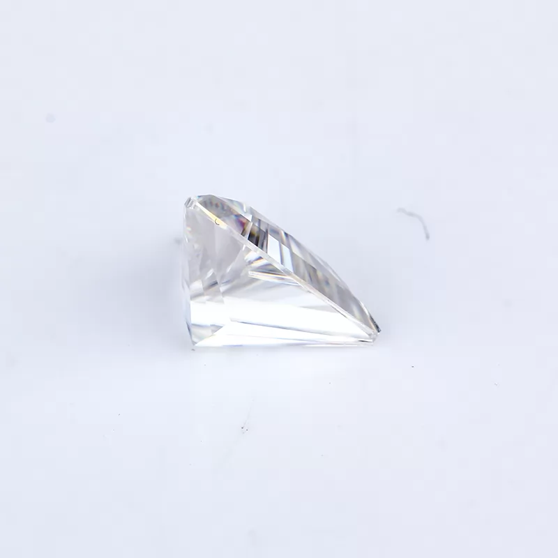 DEF Color Triangle Cut Moissanite Stone