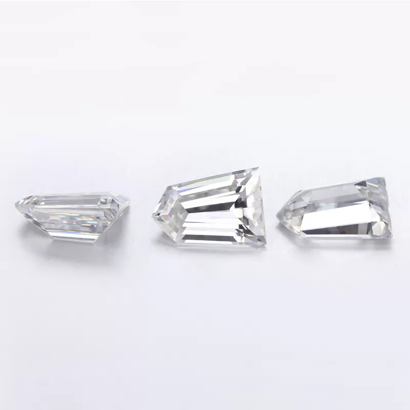 4×6mm Bullet Shape Moissanite