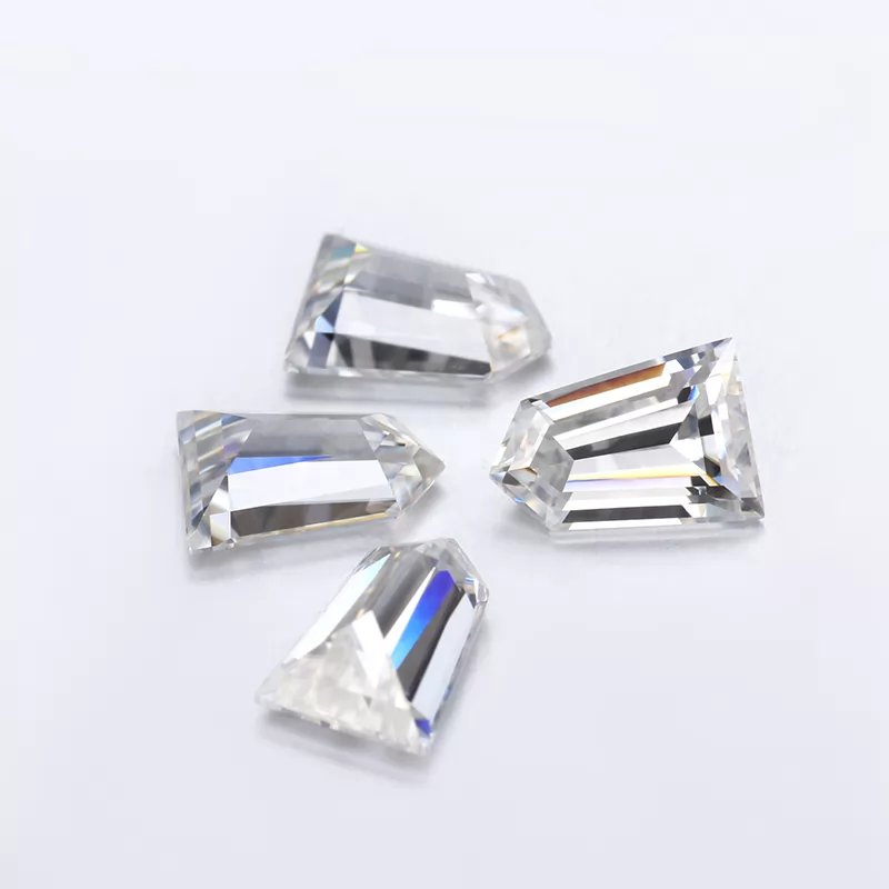 4×6mm Bullet Shape Moissanite