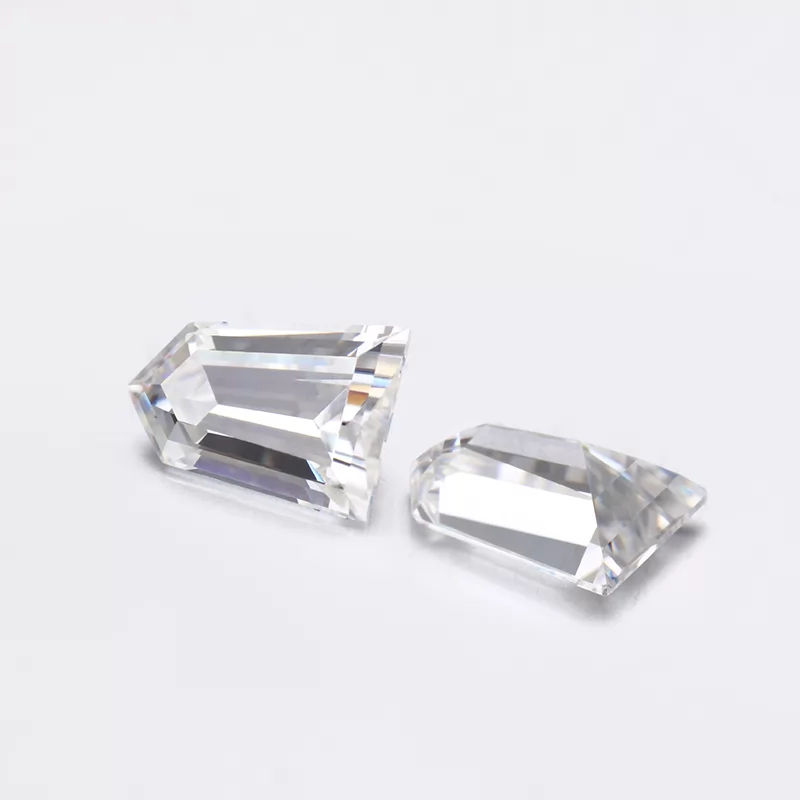 4×6mm Bullet Shape Moissanite