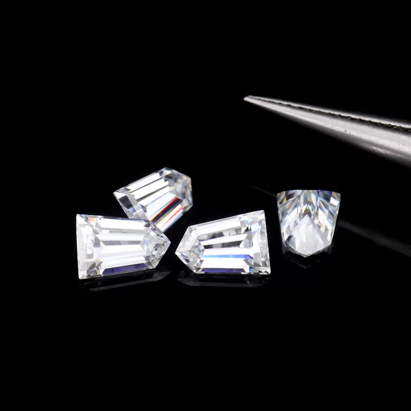 4×6mm Bullet Shape Moissanite