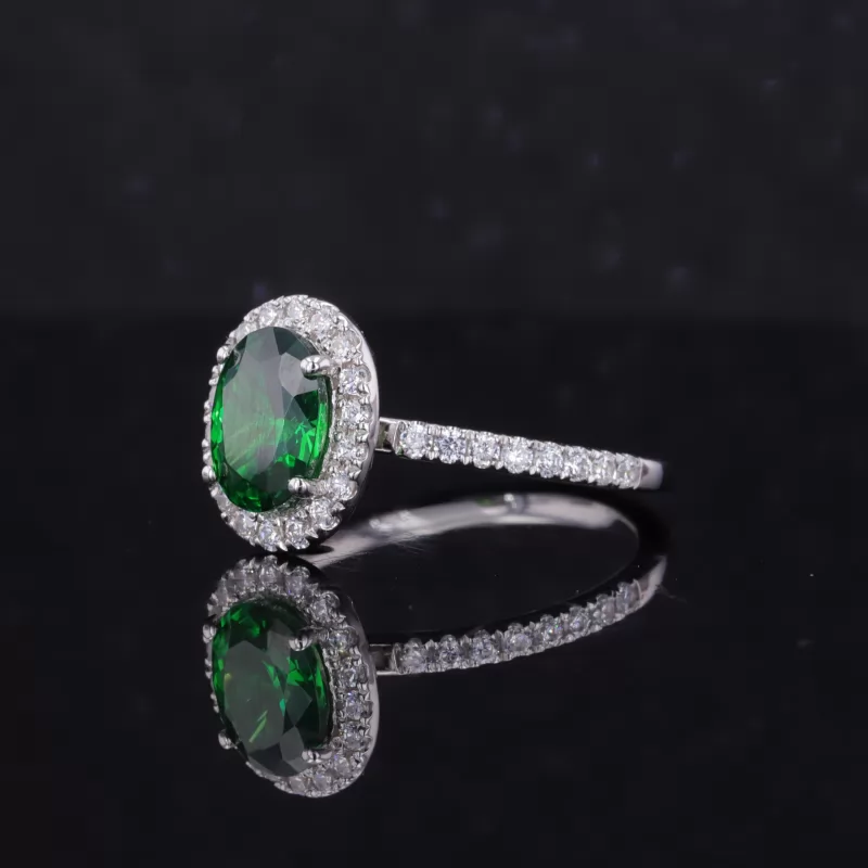 6×8mm Oval Cut Lab Grown Emerald S925 Sterling Silver Halo Engagement Ring