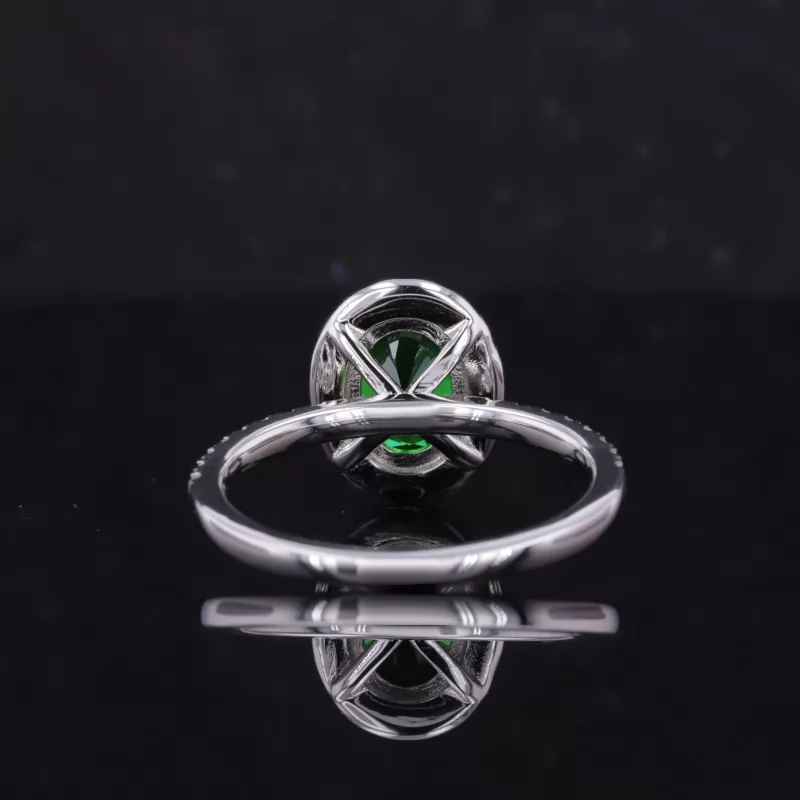 6×8mm Oval Cut Lab Grown Emerald S925 Sterling Silver Halo Engagement Ring