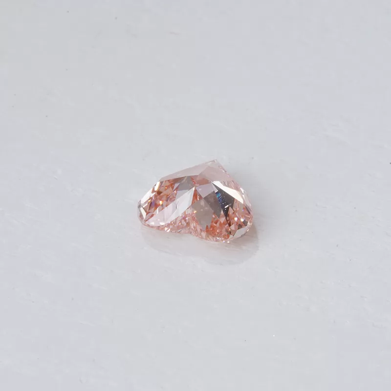 Pink Color 6×6.4mm Heart Shape HPHT Lab Grown Diamond