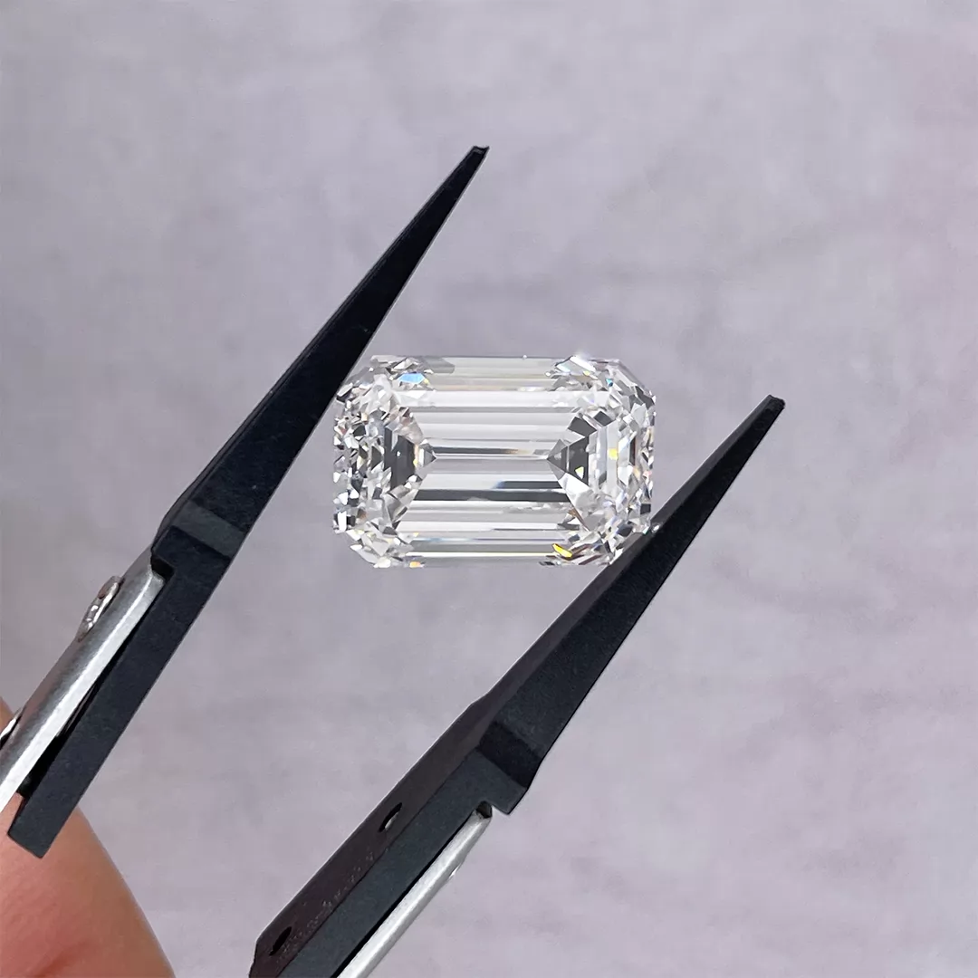 10.82ct G VVS2 Octagon Emerald Cut IGI CVD Lab Grown Diamond