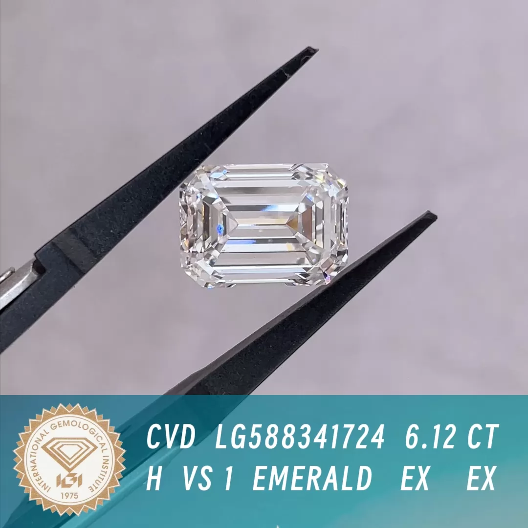 6.12ct H VS1 Octagon Emerald Cut IGI CVD Lab Grown Diamond