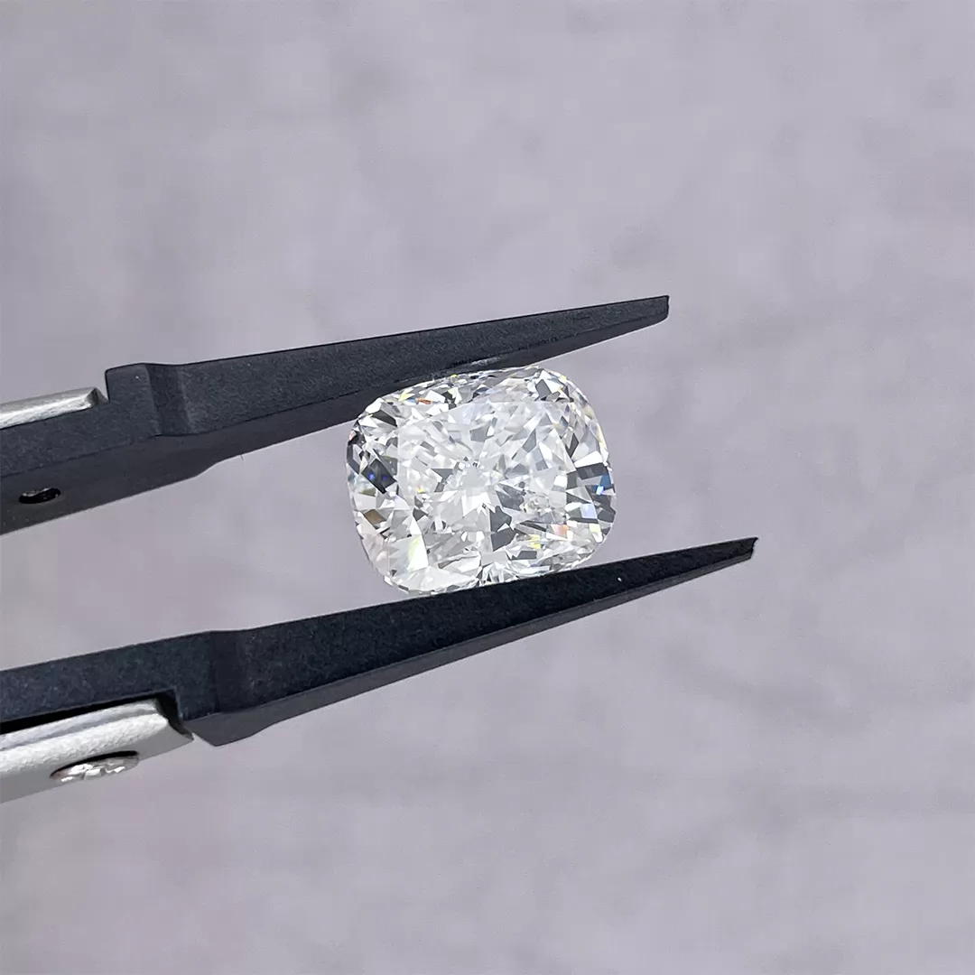 5.29ct D VS2 Cushion Cut IGI CVD Lab Grown Diamond