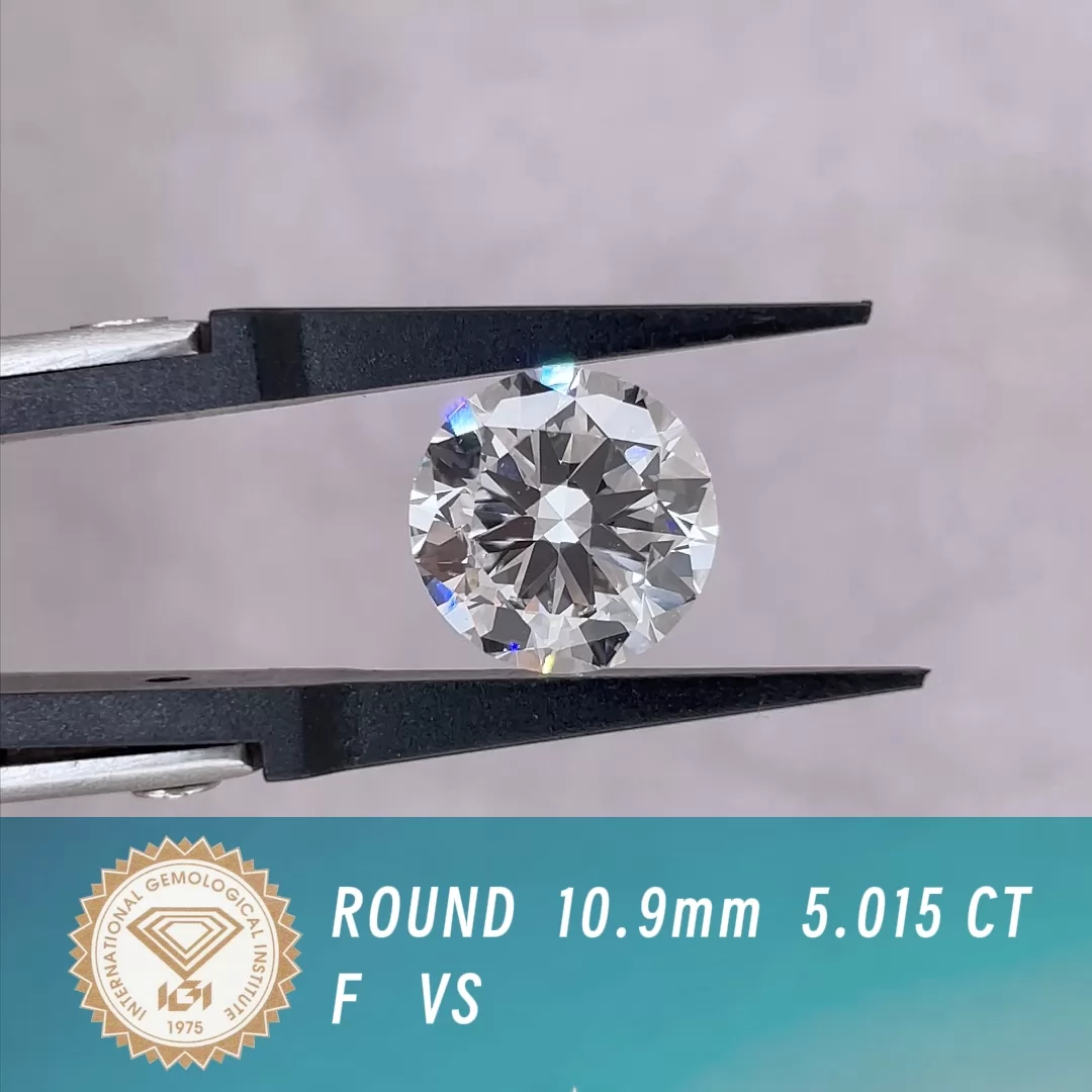 Round Brilliant Cut 5.015ct F Color CVD Lab Grown Diamond