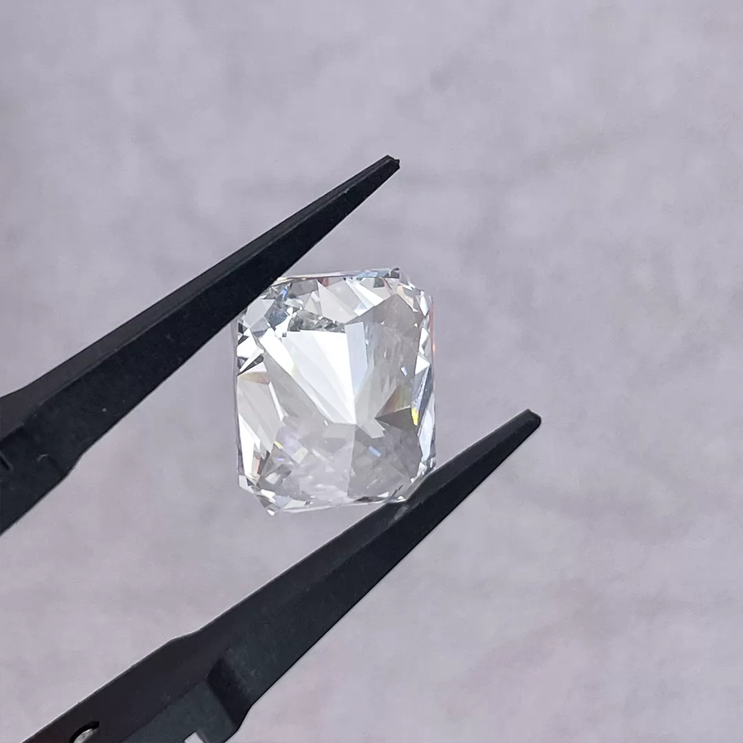6.30ct E VS1 Radiant Cut IGI CVD Lab Grown Diamond
