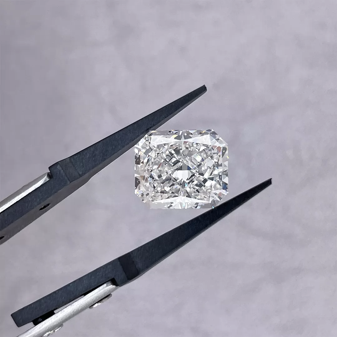 7.33ct G VS1 Radiant Cut IGI CVD Lab Grown Diamond