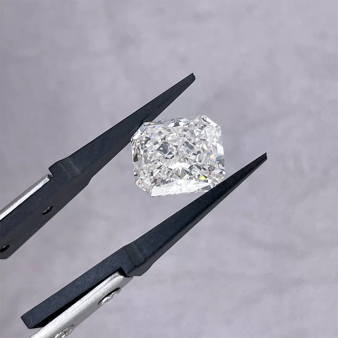 7.33ct G VS1 Radiant Cut IGI CVD Lab Grown Diamond