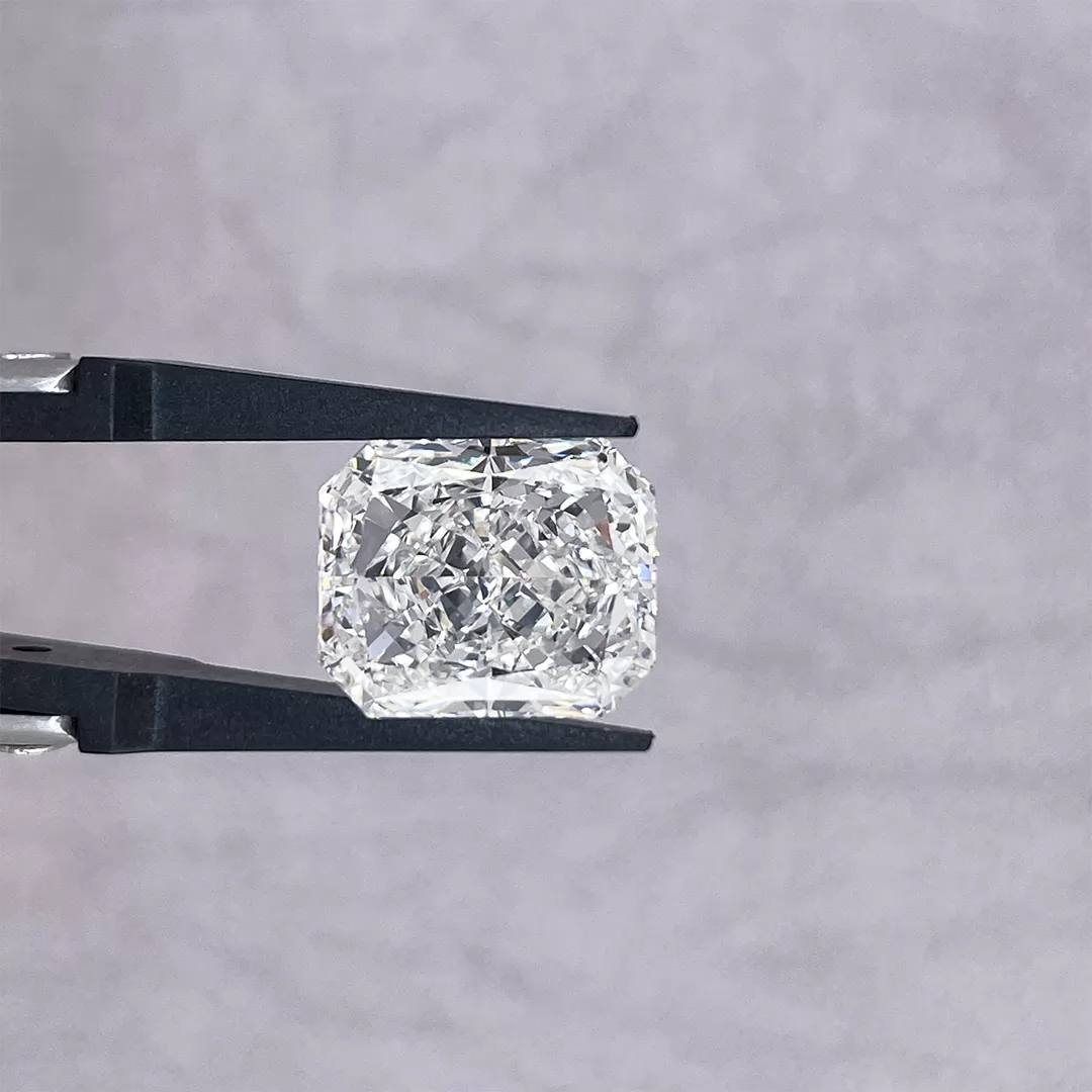 8.187ct DEF VS Radiant Cut IGI CVD Lab Grown Diamond