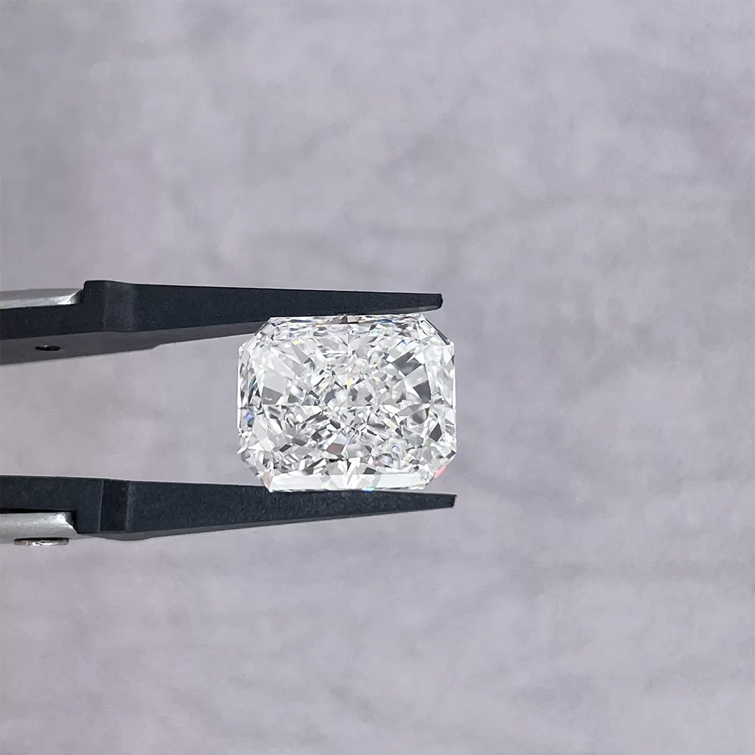 8.187ct DEF VS Radiant Cut IGI CVD Lab Grown Diamond