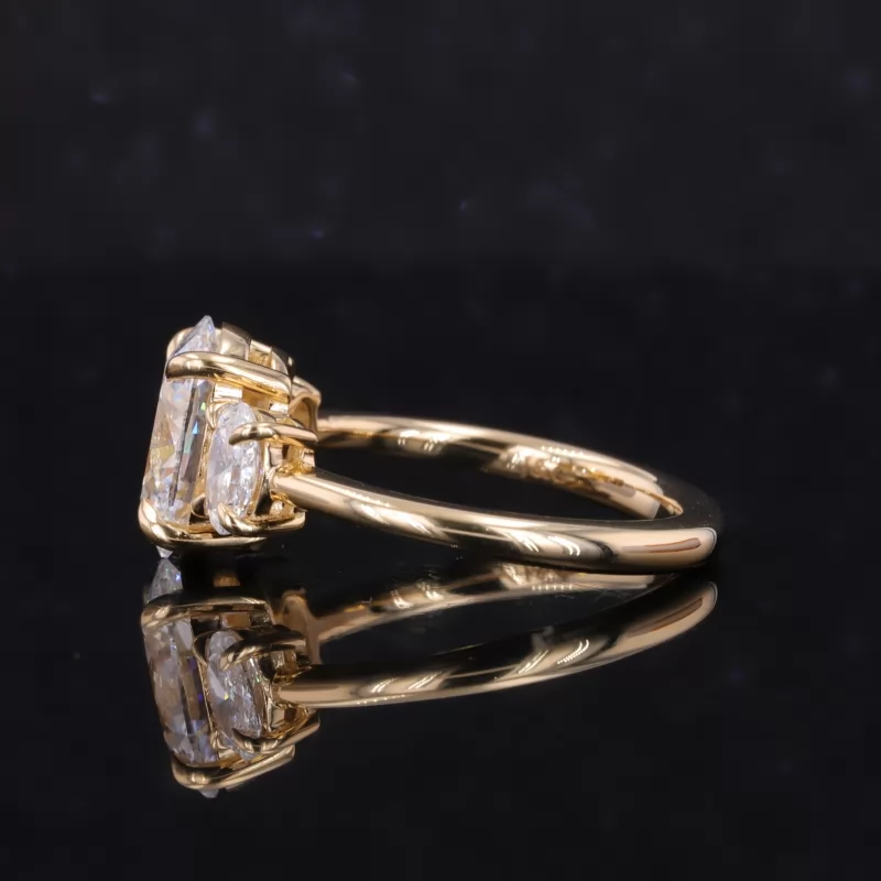 9.33×6.66mm Oval Cut Lab Grown Diamond 18K Yellow Gold Three Stone Engagement Ring