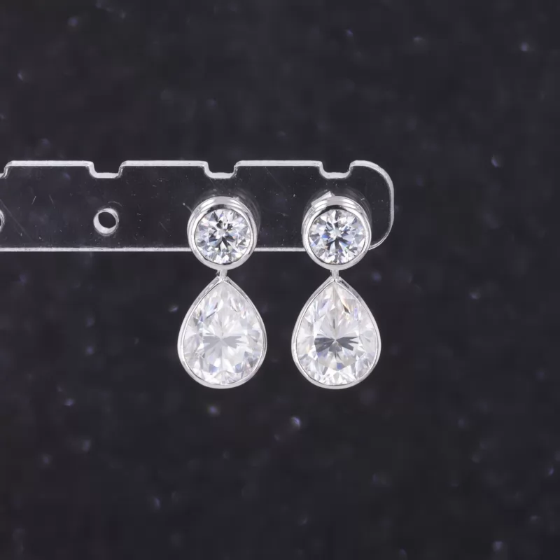 7×9mm Pear Cut Moissanite PT950 Diamond Earrings