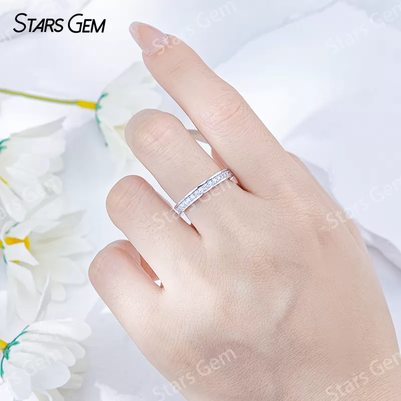 1.5mm Round Brilliant Cut Moissanite S925 Sterling Silver Diamond Eternity Ring