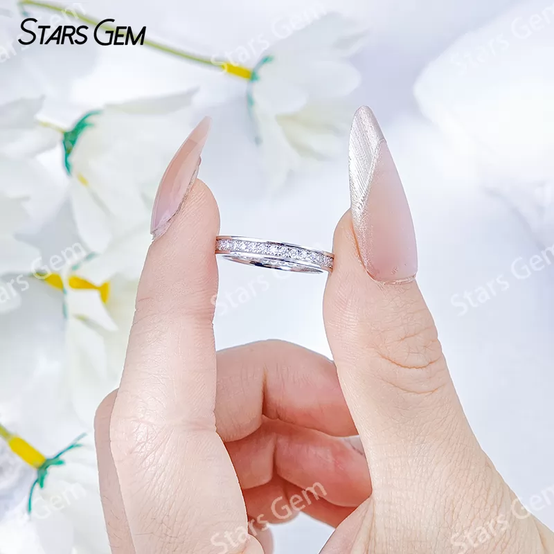 1.5mm Round Brilliant Cut Moissanite S925 Sterling Silver Diamond Eternity Ring