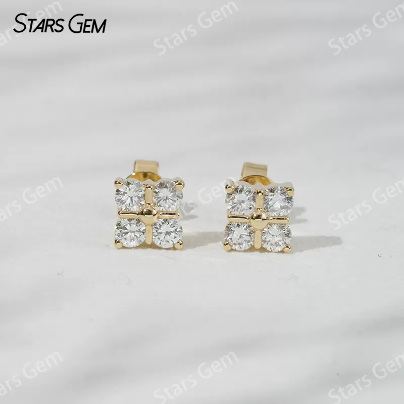 2.9mm Round Brilliant Cut Lab Grown Diamond 18K Yellow Gold Diamond Stud Earrings