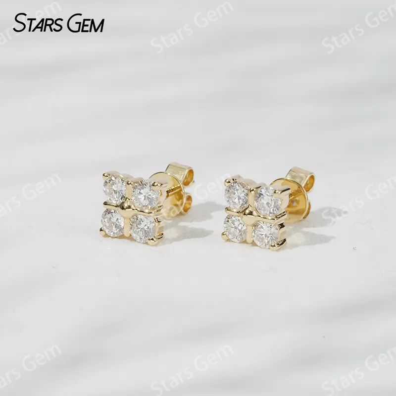 2.9mm Round Brilliant Cut Lab Grown Diamond 18K Yellow Gold Diamond Stud Earrings