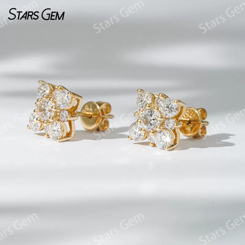 3.6mm Round Brilliant Cut Lab Grown Diamond 18K Yellow Gold Diamond Stud Earrings