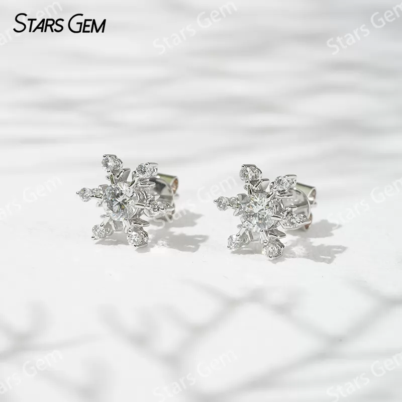 4.1mm Round Brilliant Cut Lab Grown Diamond Snowflake Shape 18K Gold Diamond Stud Earrings
