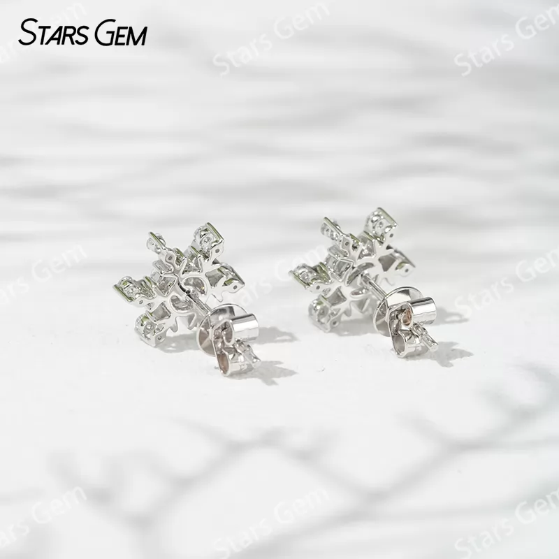 4.1mm Round Brilliant Cut Lab Grown Diamond Snowflake Shape 18K Gold Diamond Stud Earrings