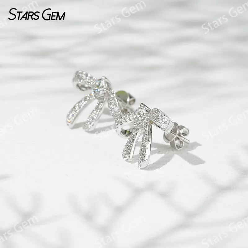 3.9mm Round Brilliant Cut Lab Grown Diamond Bowknot 18K White Gold Diamond Stud Earrings