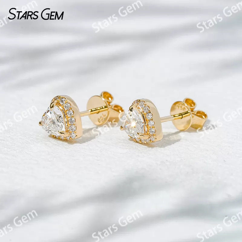 4.5×4.5mm Heart Cut Lab Grown Diamond 18K Gold Diamond Stud Earrings