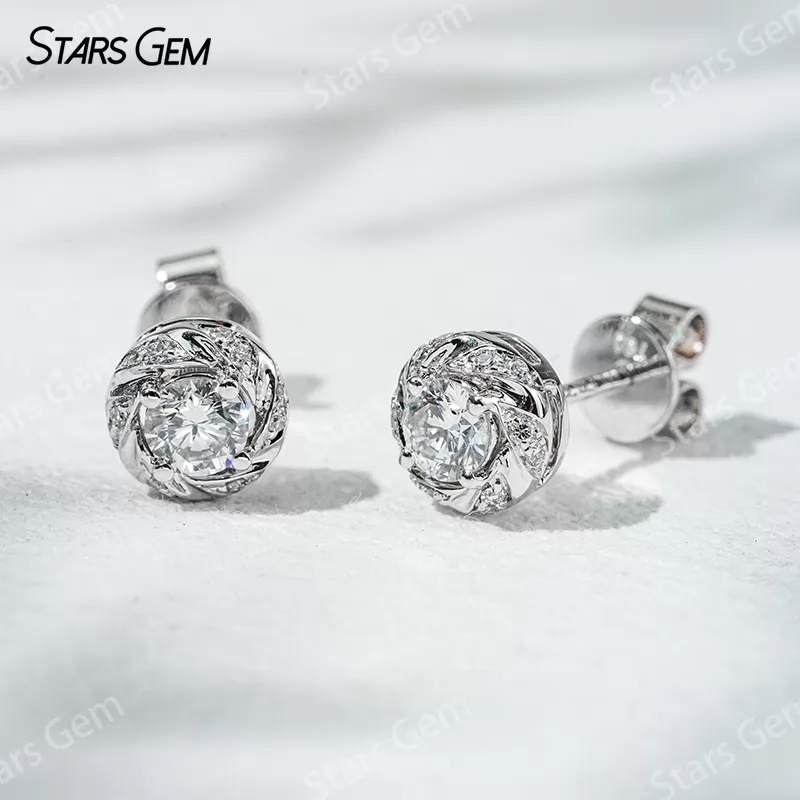 3.6mm Round Brilliant Cut Lab Grown Diamond 18K Gold Diamond Stud Earrings